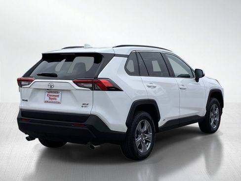Certified 2025 Toyota RAV4 XLE AWD/4WD image 8
