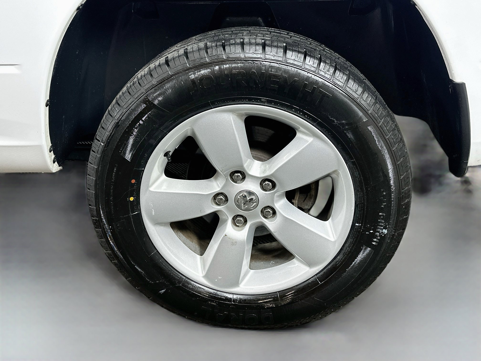 Used 2024 RAM 1500 Classic SLT AWD/4WD image 28
