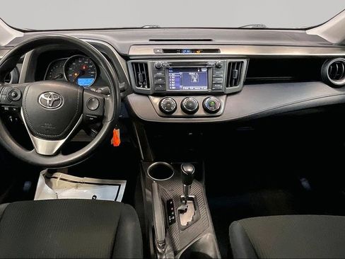 Used 2015 Toyota RAV4 LE image 8