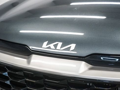 Used 2023 Kia Sportage EX image 8