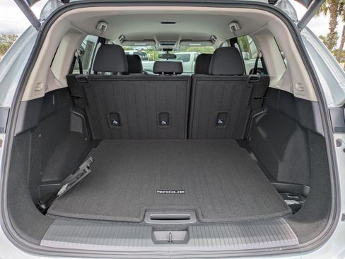 New 2026 Nissan Rogue SV FWD image 13