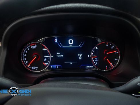 Used 2020 GMC Acadia Denali w/ Denali Ultimate Package image 16