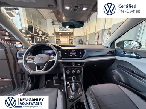 Used 2023 Volkswagen Taos SE w/ Panoramic Sunroof Package AWD/4WD image 19