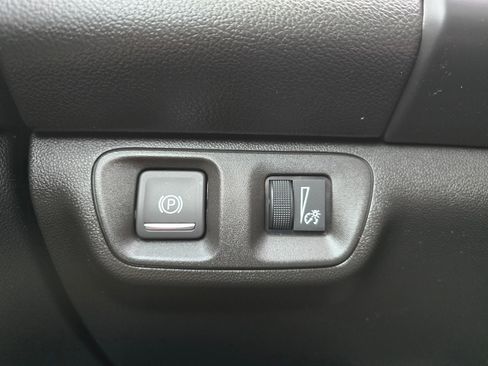 Used 2018 GMC Acadia Denali image 24