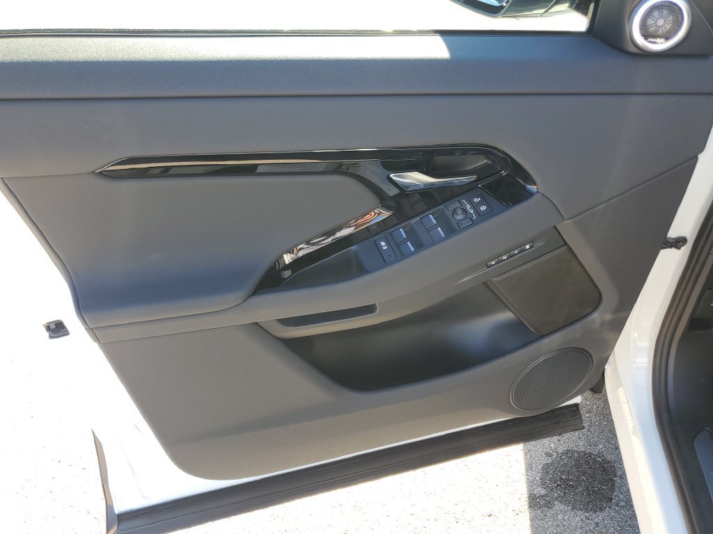 New 2026 Land Rover Range Rover Evoque S AWD/4WD image 7
