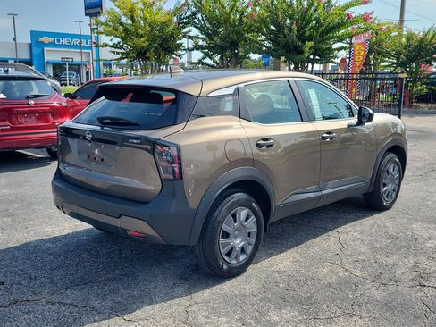 Certified 2025 Nissan Kicks S FWD image 4