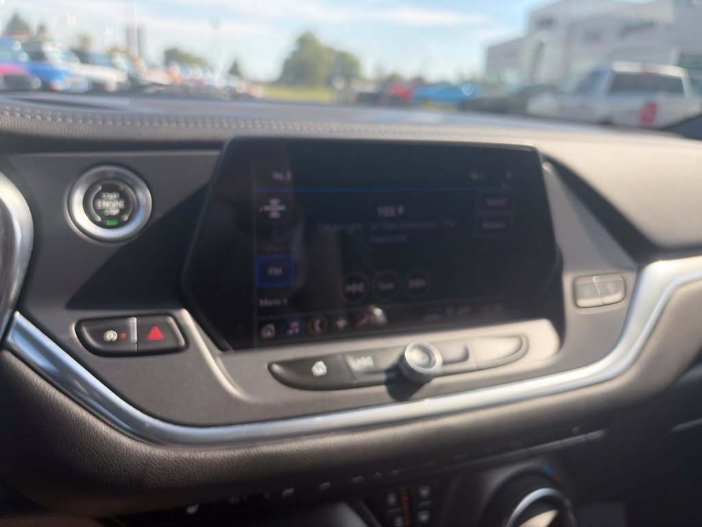 Used 2022 Chevrolet Blazer LT AWD/4WD image 32