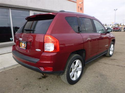 Used 2013 Jeep Compass Latitude w/ Sun/Sound Group image 3