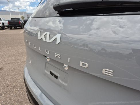 Used 2024 Kia Telluride SX Prestige X-Pro AWD/4WD image 23