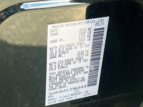 Used 2025 Nissan Pathfinder Platinum w/ Cargo Package image 34