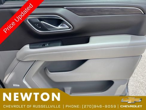 Used 2021 Chevrolet Tahoe Z71 w/ Z71 Off-Road Package AWD/4WD image 24