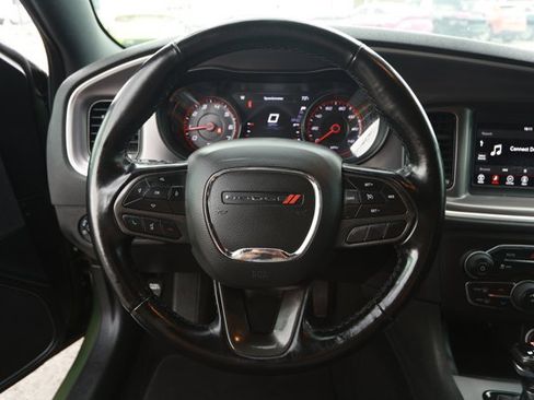 Used 2022 Dodge Charger SXT w/ Driver Convenience Group image 11