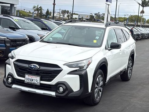 Certified 2025 Subaru Outback Limited AWD/4WD image 3