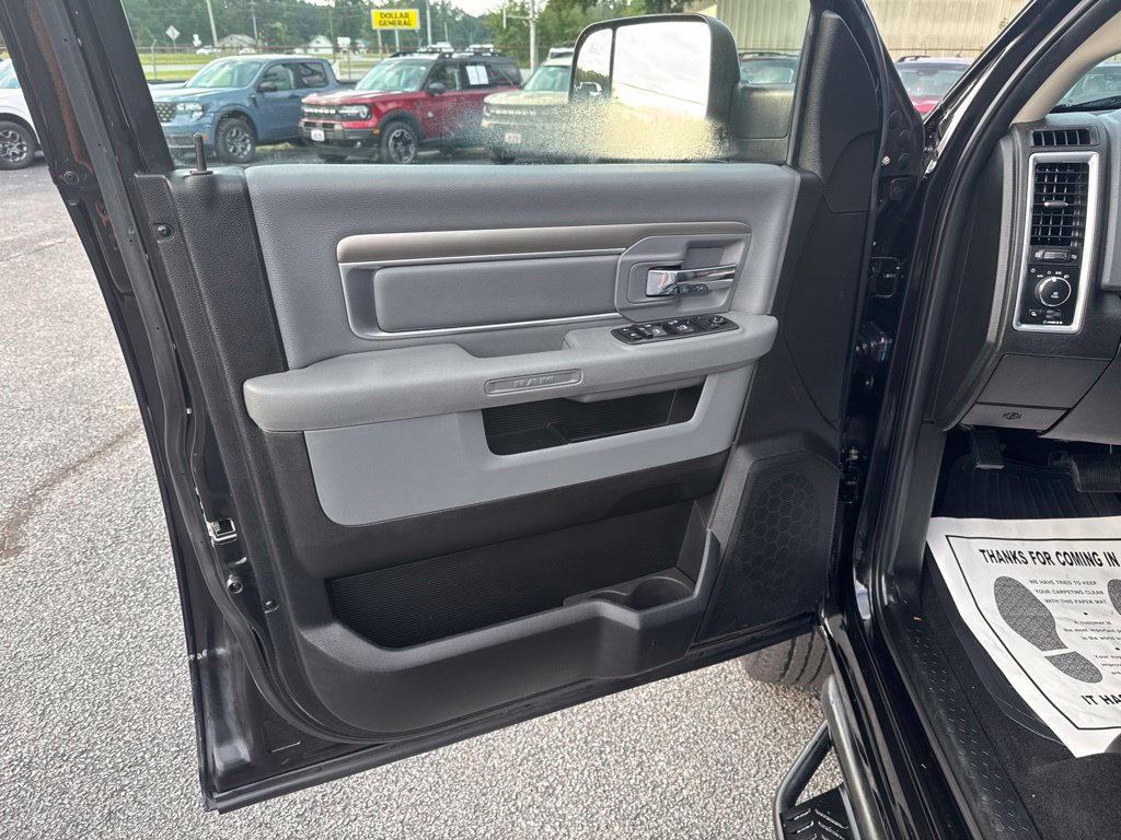Used 2018 RAM 3500 Big Horn AWD/4WD image 23