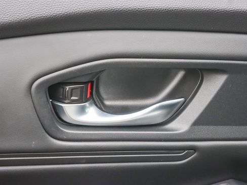 Used 2023 Honda Accord EX image 38