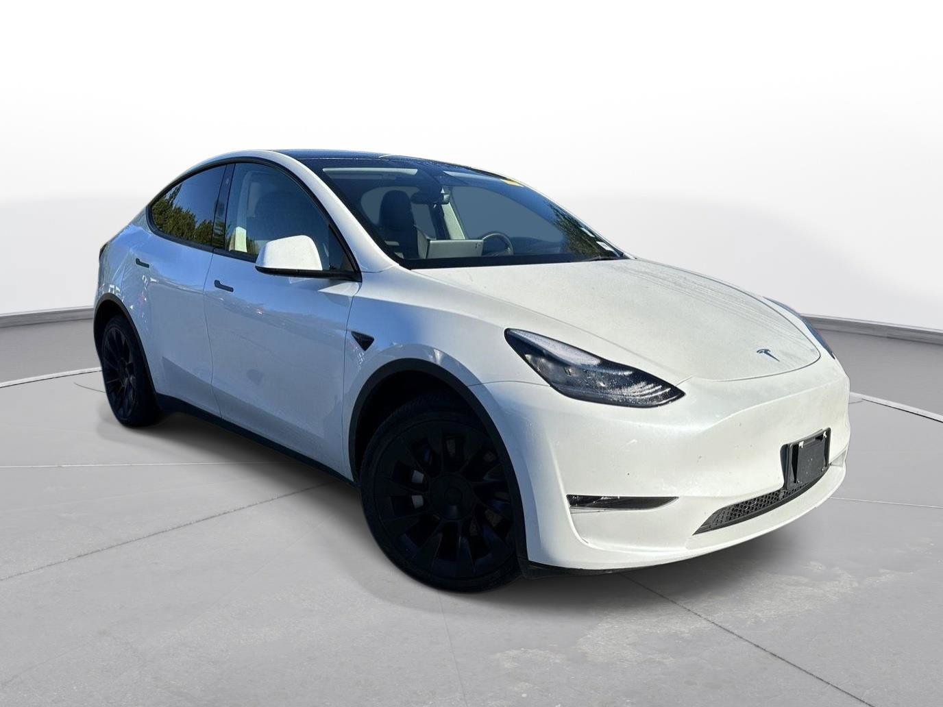 Used 2023 Tesla Model Y Long Range AWD/4WD image 4