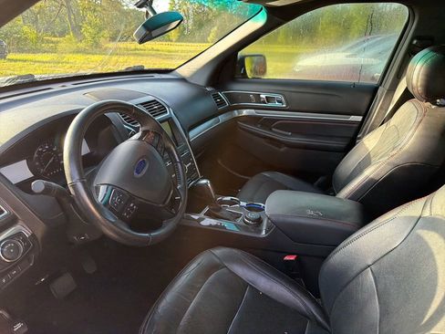Used 2017 Ford Explorer Sport w/ Equipment Group 401A image 11