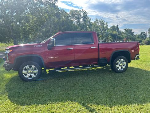 Used 2021 Chevrolet Silverado 2500 LTZ w/ LTZ Plus Package AWD/4WD image 7