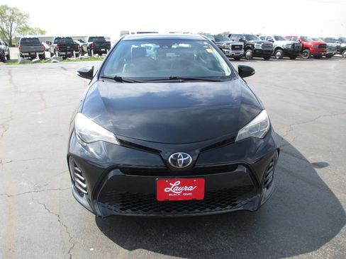 Used 2018 Toyota Corolla XSE image 11