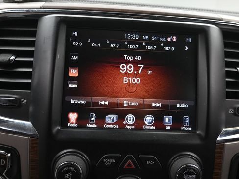 Used 2017 RAM 1500 Laramie w/ Convenience Group AWD/4WD image 18
