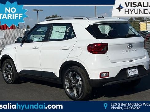 New 2025 Hyundai Venue SEL image 6
