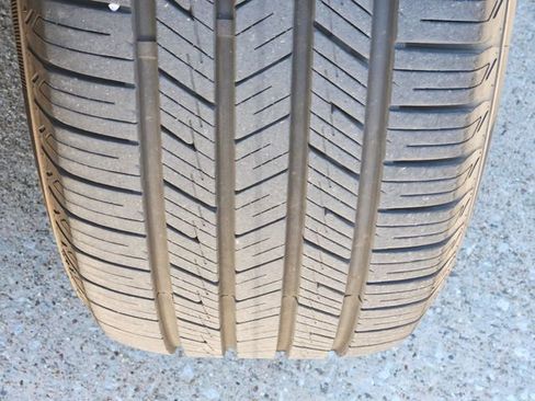 Used 2023 Jeep Grand Cherokee Limited image 10