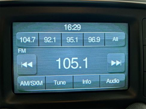 Used 2018 RAM 1500 Express image 14