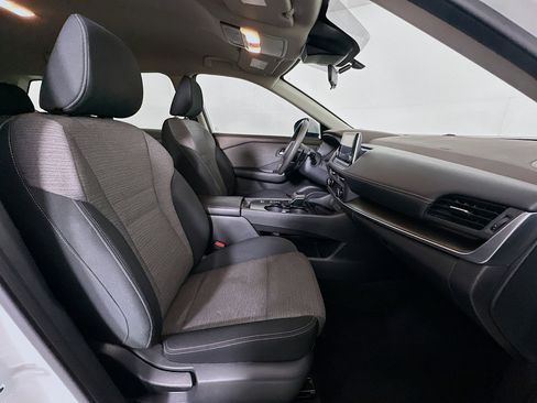 Used 2023 Nissan Rogue SV FWD image 29