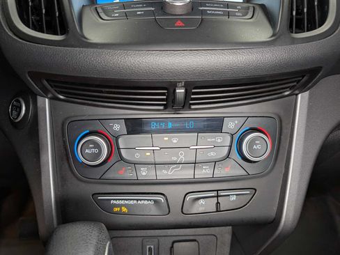 Used 2019 Ford Escape SE AWD/4WD image 28