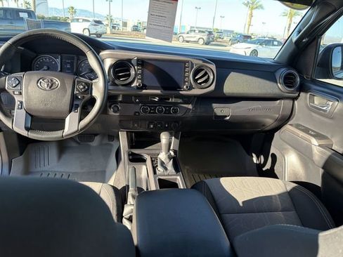 Used 2021 Toyota Tacoma TRD Off-Road image 14