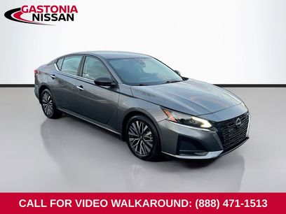 Used 2024 Nissan Altima 2.5 SV