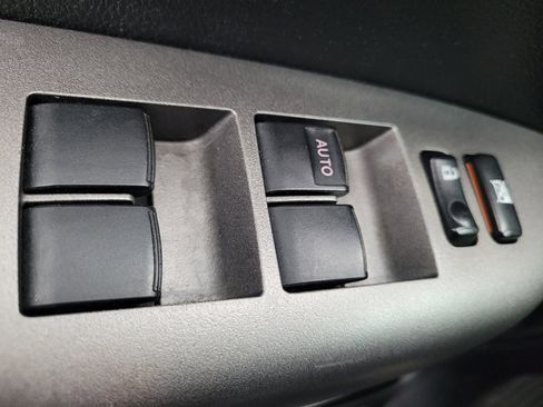 Used 2012 Toyota Tundra 2WD Double Cab image 27