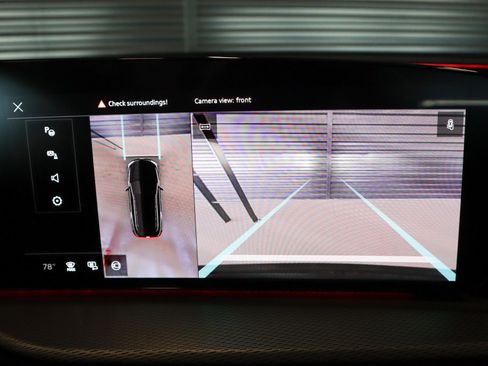 New 2025 Audi SQ5 Prestige image 23