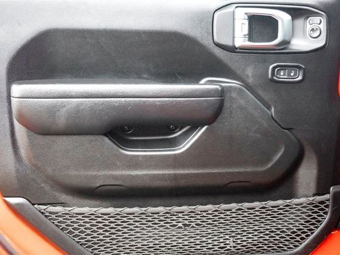 Used 2023 Jeep Wrangler Sport S image 10