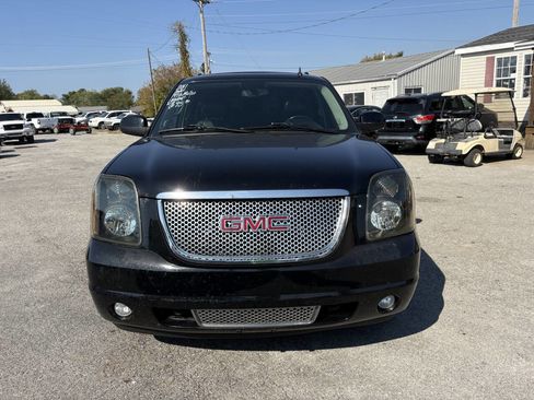 Used 2011 GMC Yukon Denali image 5