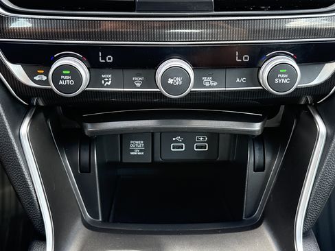 Used 2022 Honda Accord Sport image 28