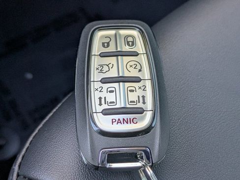 New 2026 Chrysler Voyager LX image 25