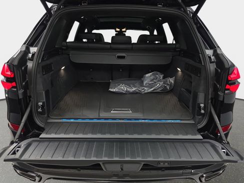 New 2026 BMW X5 xDrive50e w/ M Sport Package image 12