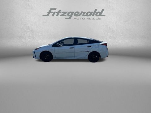 Used 2022 Toyota Prius AWD image 4