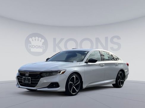 Used 2022 Honda Accord Sport image 1