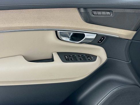 New 2025 Volvo XC90 T8 Plus w/ Protection Package Premier image 17