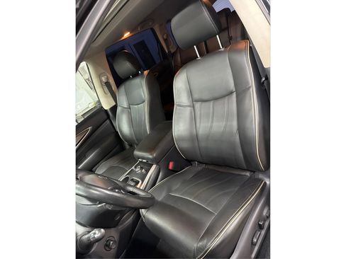 Used 2019 INFINITI QX60 Luxe w/ Essential Package image 35