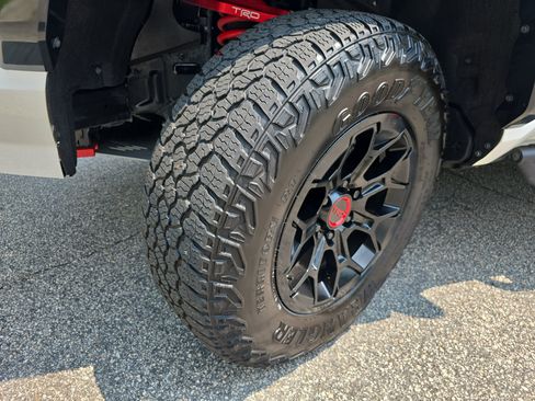 Certified 2025 Toyota Tacoma TRD Pro AWD/4WD image 34