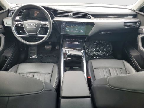 Used 2023 Audi e-tron Premium Plus w/ Premium Plus Package AWD/4WD image 11