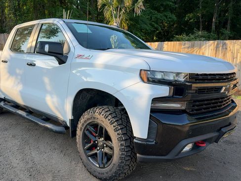 Used 2019 Chevrolet Silverado 1500 LT Trail Boss AWD/4WD image 12