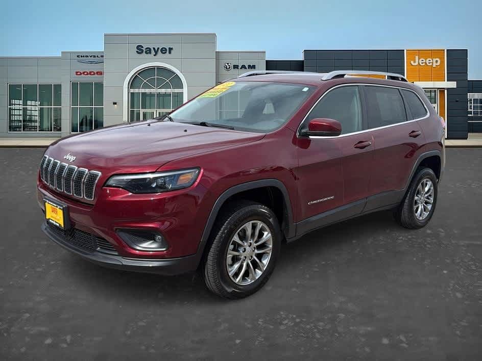 Used 2021 Jeep Cherokee Latitude Lux w/ Comfort/Convenience Group AWD/4WD image 3
