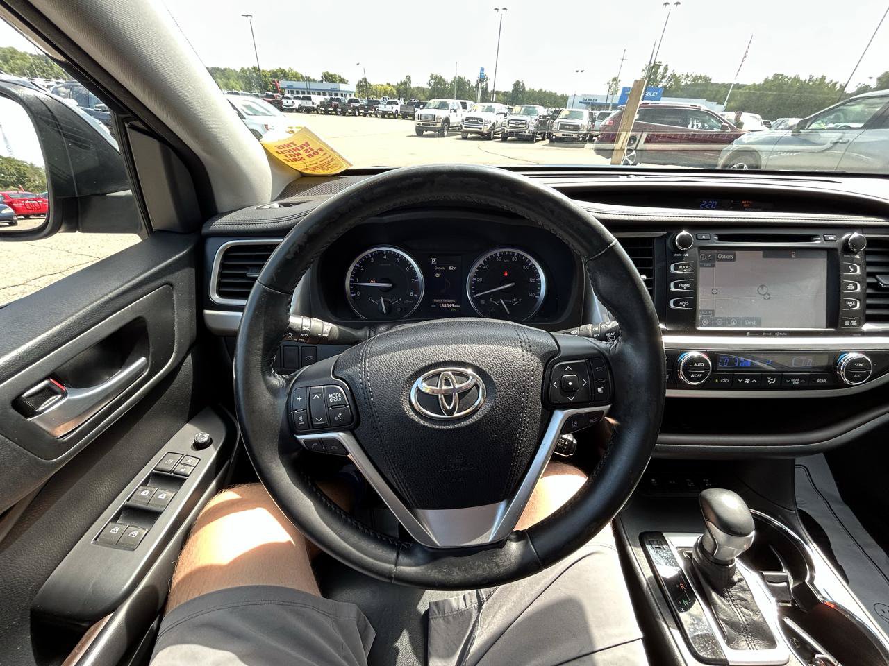 Used 2018 Toyota Highlander XLE w/ Protection Package #3 AWD/4WD image 30