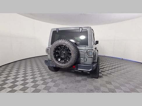 Used 2020 Jeep Wrangler Unlimited Sahara AWD/4WD image 39