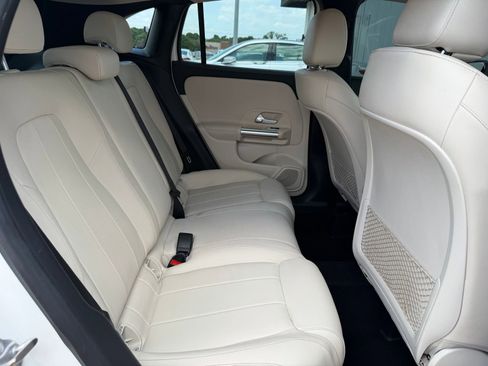 Used 2022 Mercedes-Benz GLA 250 image 23
