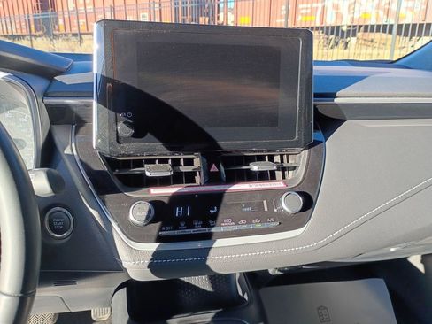 Used 2025 Toyota Corolla SE image 24